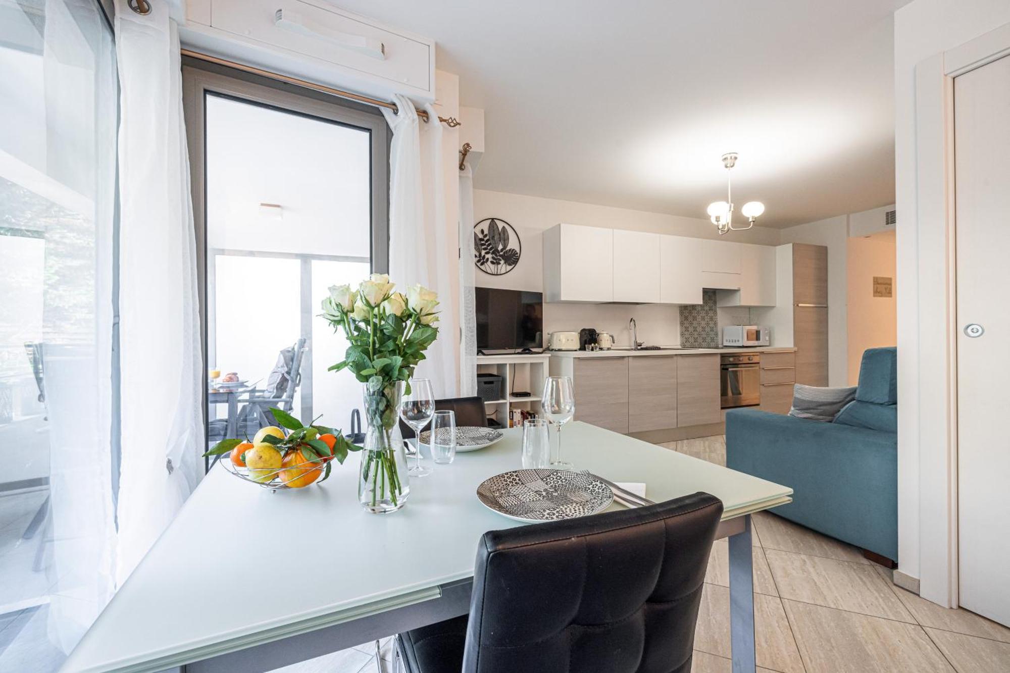 Studio Centre Terrasse Climatisation 50M Plage 멍똥 외부 사진